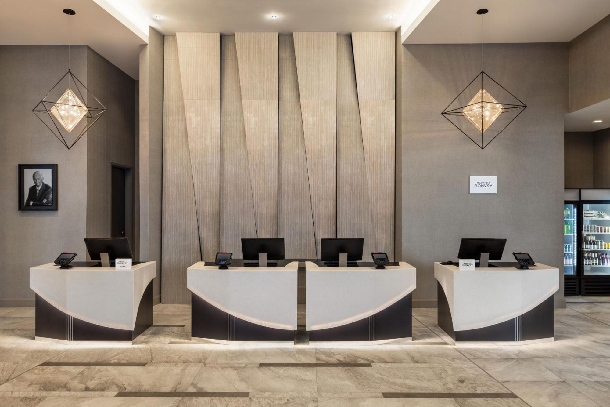 Marriott New York Jfk Airport Hotel Exterior foto