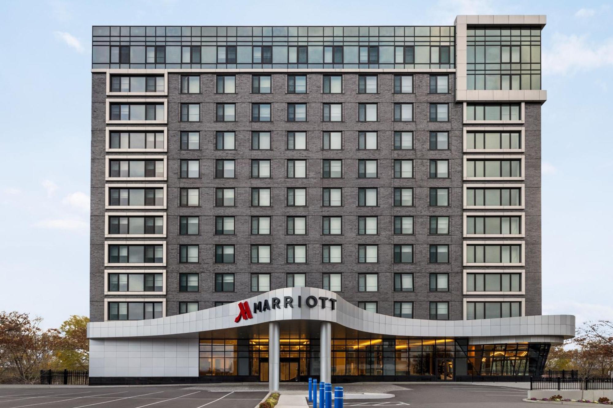 Marriott New York Jfk Airport Hotel Exterior foto